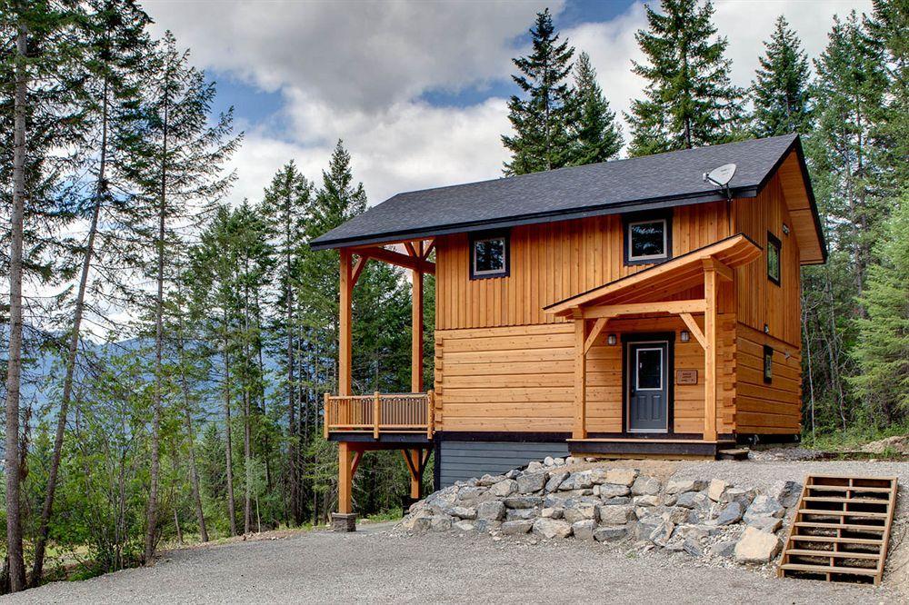 Mount 7 Lodges Golden Exterior photo